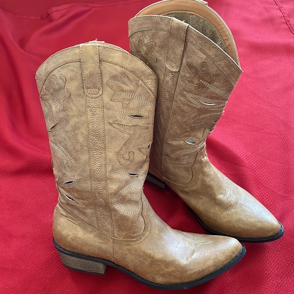 Western boots - Picture 2 of 5